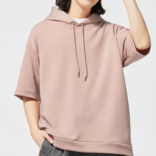 女「おっさんはパーカー、ダウンジャケット、リュック、ボディバッグ、カーゴパンツダメです」