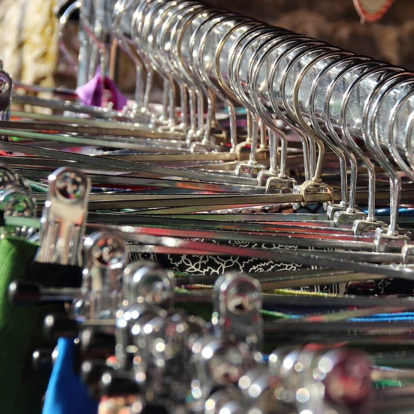 セレクトショップとか古着屋で服買うのとかに憧れるよな