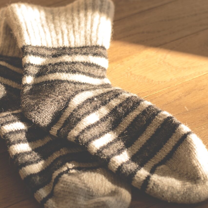 ファッション業界「靴と靴下のメーカーは合わせろ」