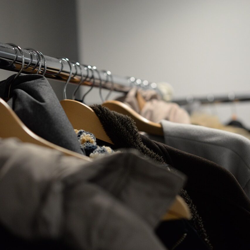 トレンチコート、チェスターコート、ステンカラーコート←こいつらさあ