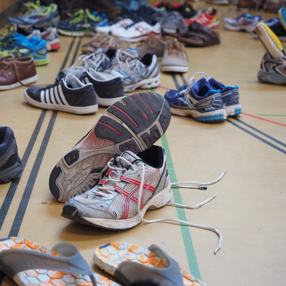 「同じ靴は毎日履くな、臭くなるぞ」言われたんだが…