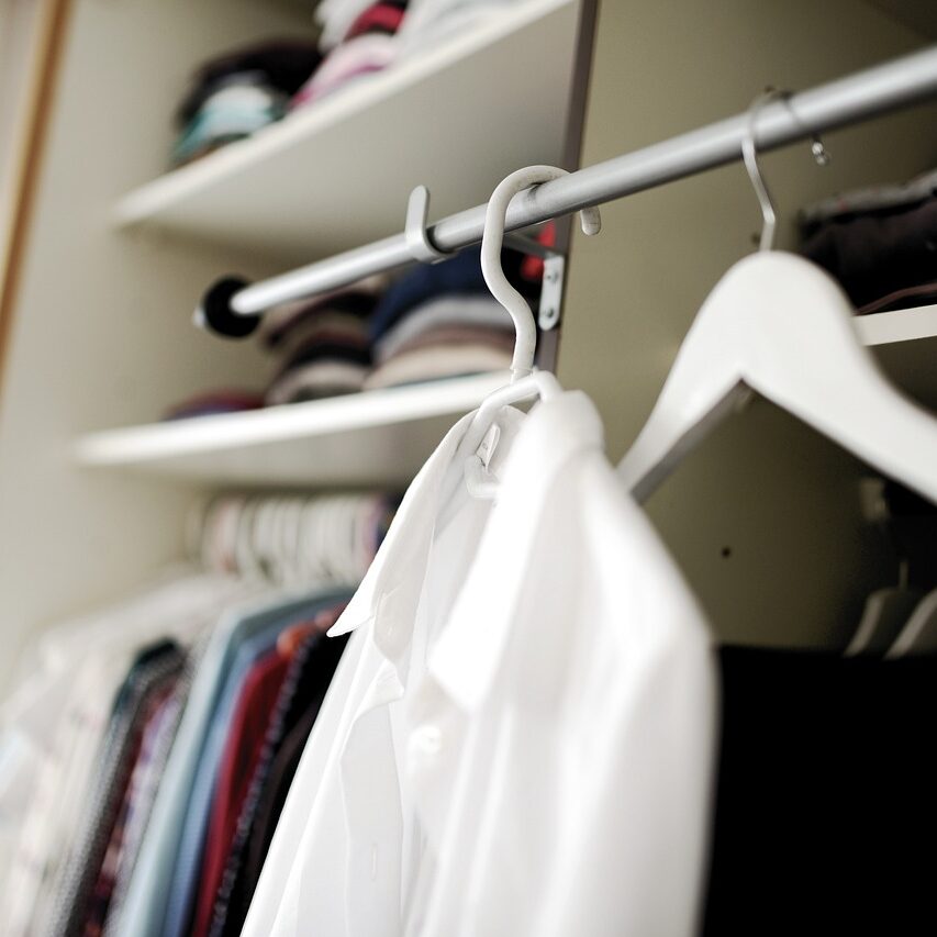 「半袖のワイシャツはおじさんっぽい」言われたんだが…